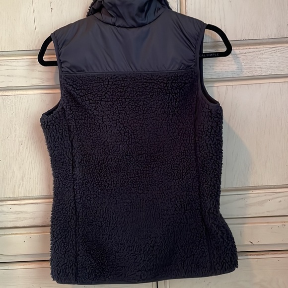 Columbia Sherpa Vest - Picture 4 of 6